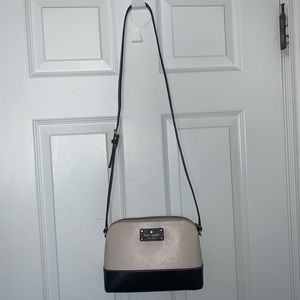 Perfect condition barely used Kate Spade Crossbody